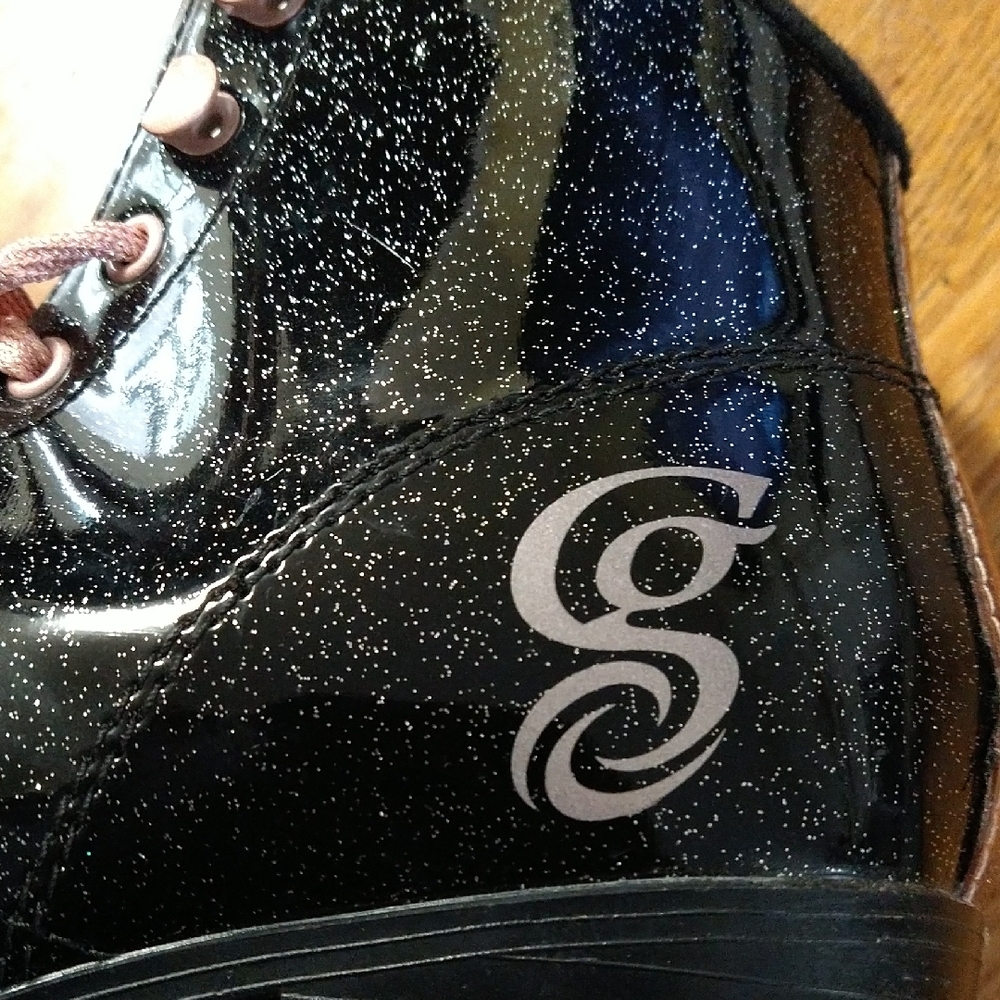 Roller Derby Candi Girl Black Glitter Roller Skates with Pink Laces - Picture 14 of 16